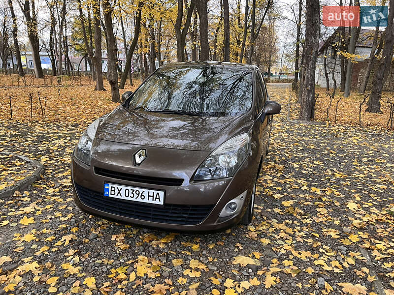 Минивэн Renault Grand Scenic 2011 в Черновцах фото 2 Минивэн Renault Grand Scenic 2011 в Черновцах