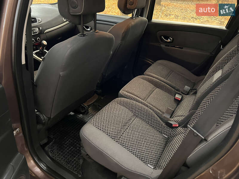Минивэн Renault Grand Scenic 2011 в Черновцах фото 22 Минивэн Renault Grand Scenic 2011 в Черновцах