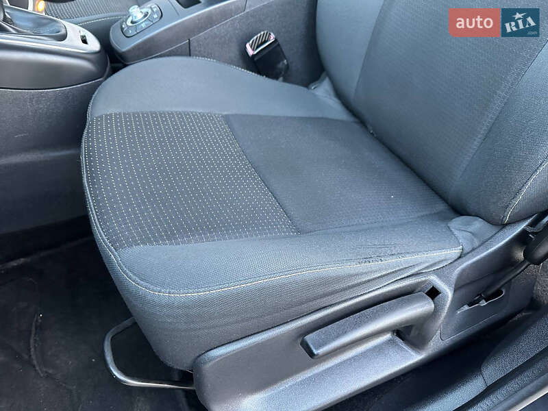 Мінівен Renault Grand Scenic 2010 в Дніпрі фото 12 Мінівен Renault Grand Scenic 2010 в Дніпрі