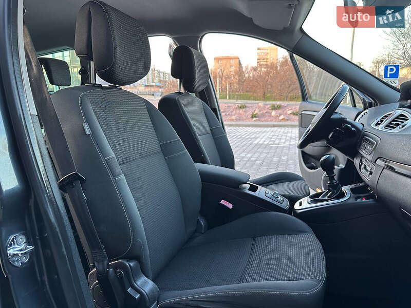 Мінівен Renault Grand Scenic 2010 в Дніпрі фото 23 Мінівен Renault Grand Scenic 2010 в Дніпрі