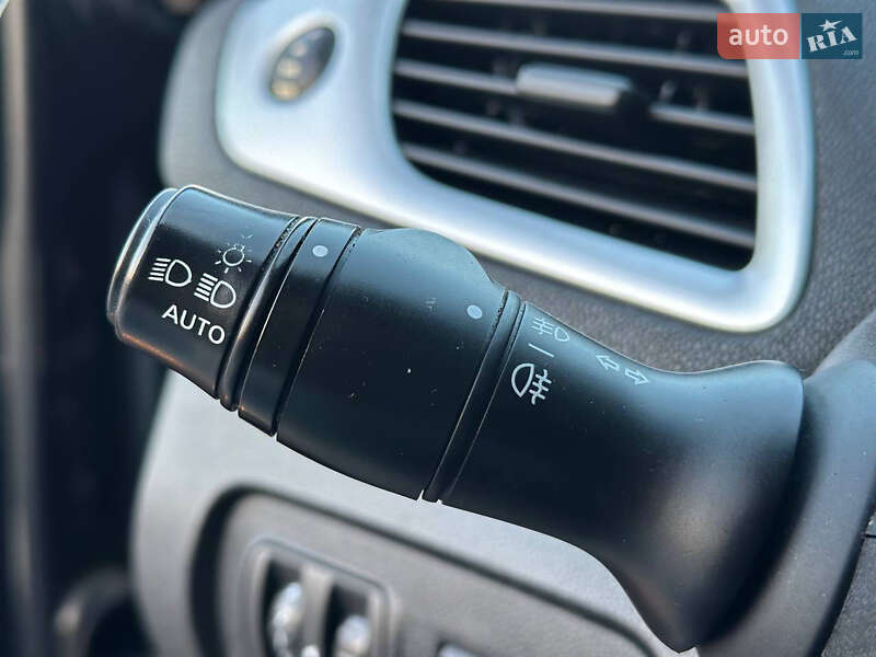 Мінівен Renault Grand Scenic 2010 в Дніпрі фото 37 Мінівен Renault Grand Scenic 2010 в Дніпрі