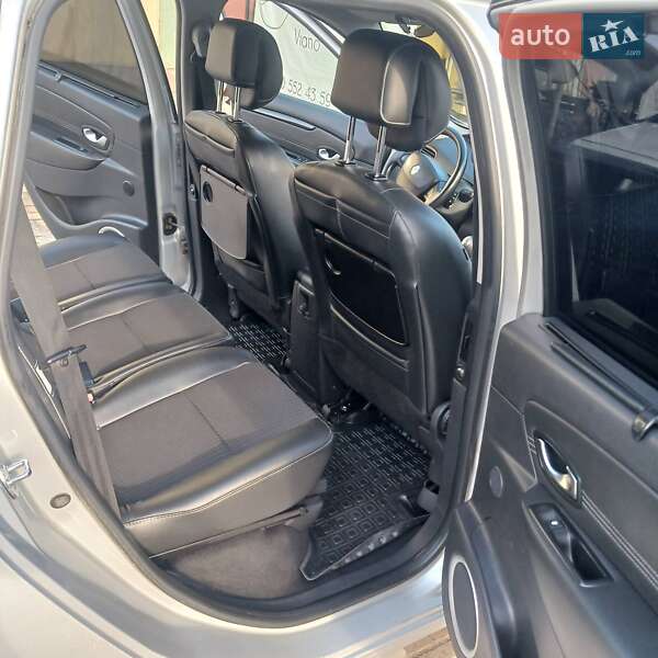 Минивэн Renault Grand Scenic 2010 в Черновцах