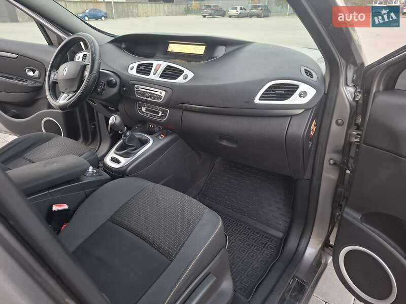 Минивэн Renault Grand Scenic 2009 в Черкассах фото 20 Минивэн Renault Grand Scenic 2009 в Черкассах