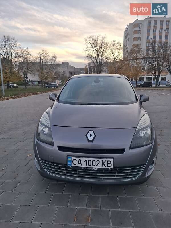 Минивэн Renault Grand Scenic 2009 в Черкассах фото 6 Минивэн Renault Grand Scenic 2009 в Черкассах