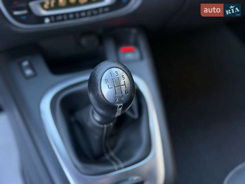 Мінівен Renault Grand Scenic 2013 в Стрию