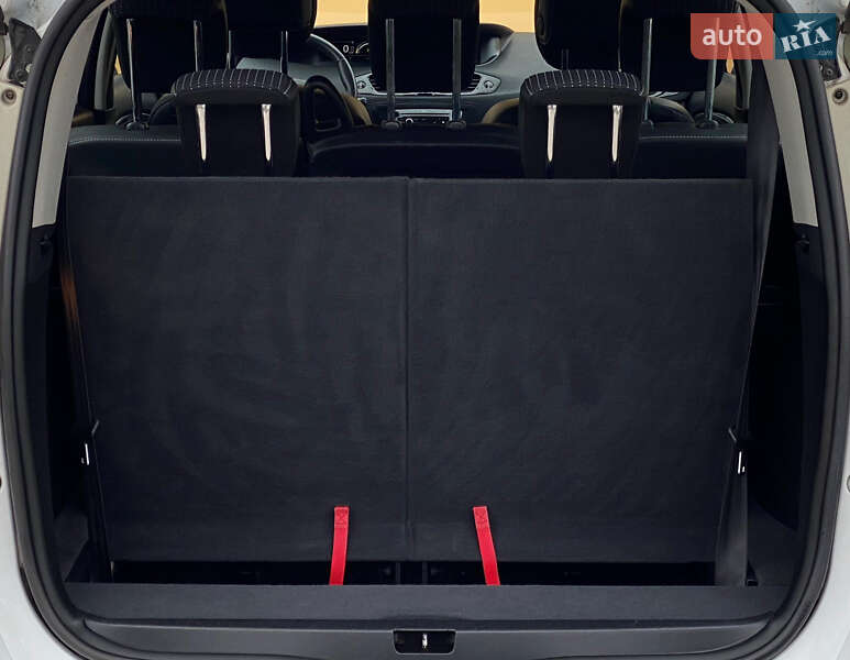 Минивэн Renault Grand Scenic 2013 в Ровно