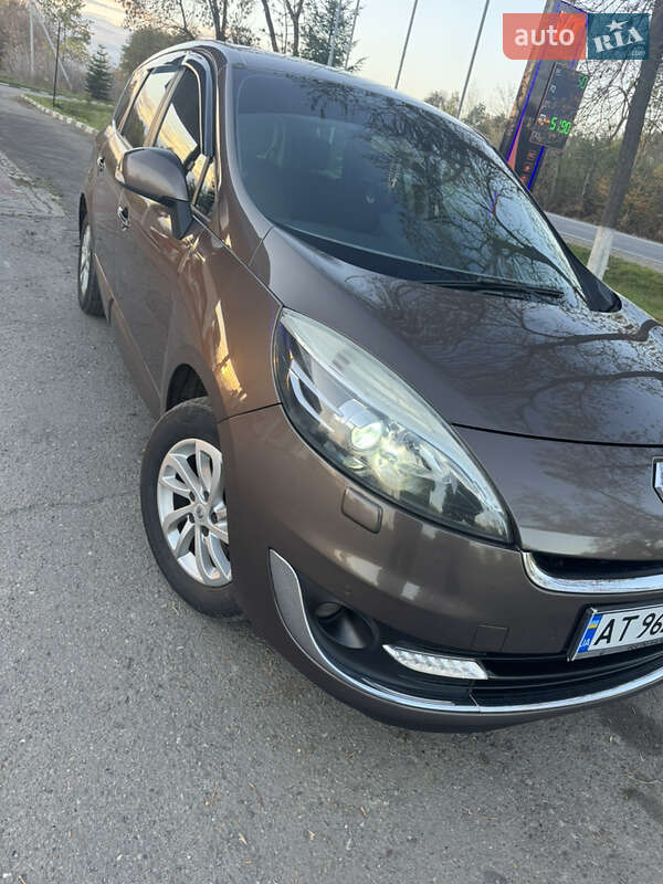 Мінівен Renault Grand Scenic 2013 в Івано-Франківську