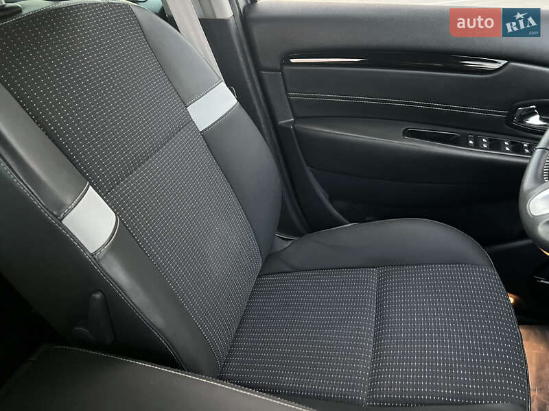 Минивэн Renault Grand Scenic 2013 в Луцке