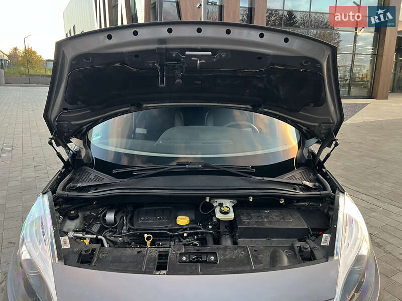 Минивэн Renault Grand Scenic 2013 в Луцке