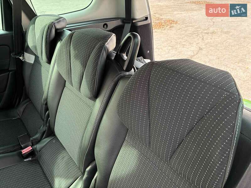 Минивэн Renault Grand Scenic 2011 в Остроге фото 15 Минивэн Renault Grand Scenic 2011 в Остроге