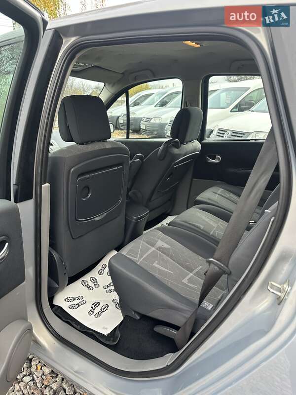 Мінівен Renault Grand Scenic 2005 в Смілі