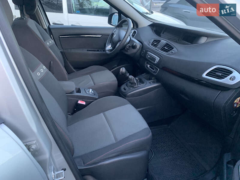 Минивэн Renault Grand Scenic 2012 в Киеве фото 11 Минивэн Renault Grand Scenic 2012 в Киеве