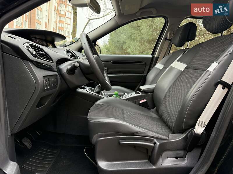 Минивэн Renault Grand Scenic 2013 в Ивано-Франковске фото 24 Минивэн Renault Grand Scenic 2013 в Ивано-Франковске