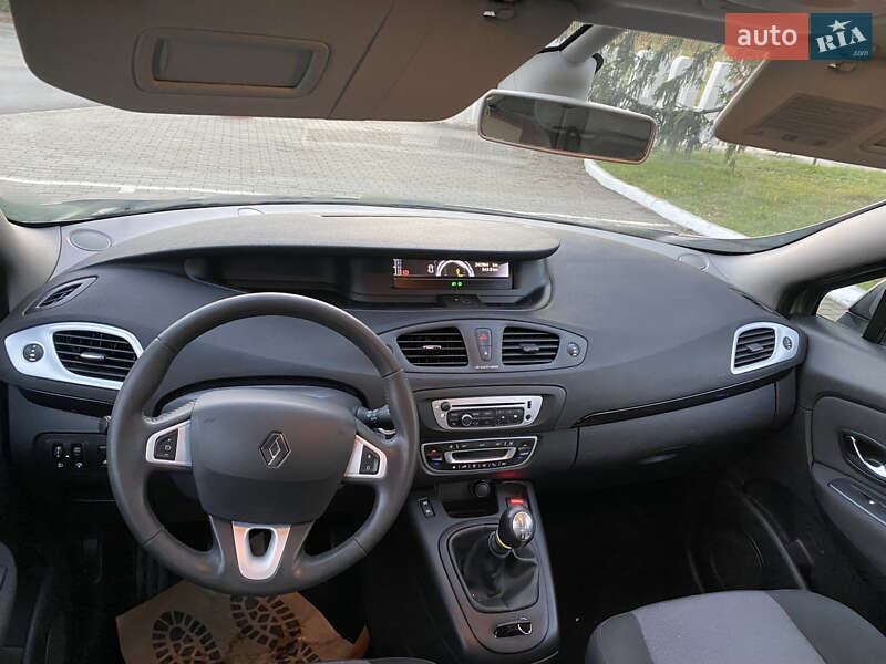Мінівен Renault Grand Scenic 2012 в Луцьку
