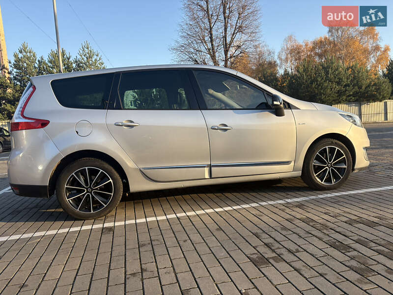 Renault Grand Scenic 2012