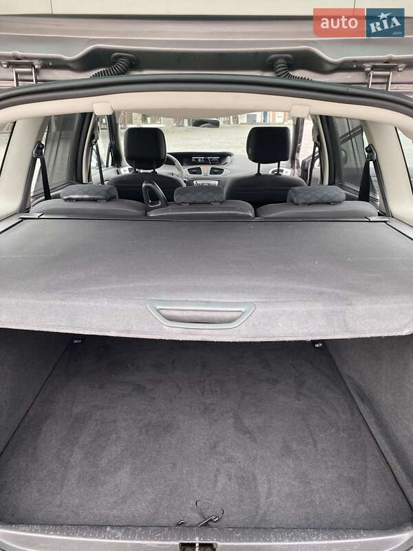 Мінівен Renault Grand Scenic 2009 в Рівному фото 18 Мінівен Renault Grand Scenic 2009 в Рівному