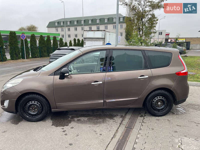 Минивэн Renault Grand Scenic 2011 в Киеве