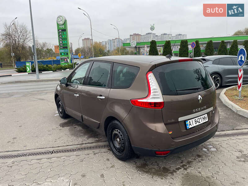 Минивэн Renault Grand Scenic 2011 в Киеве