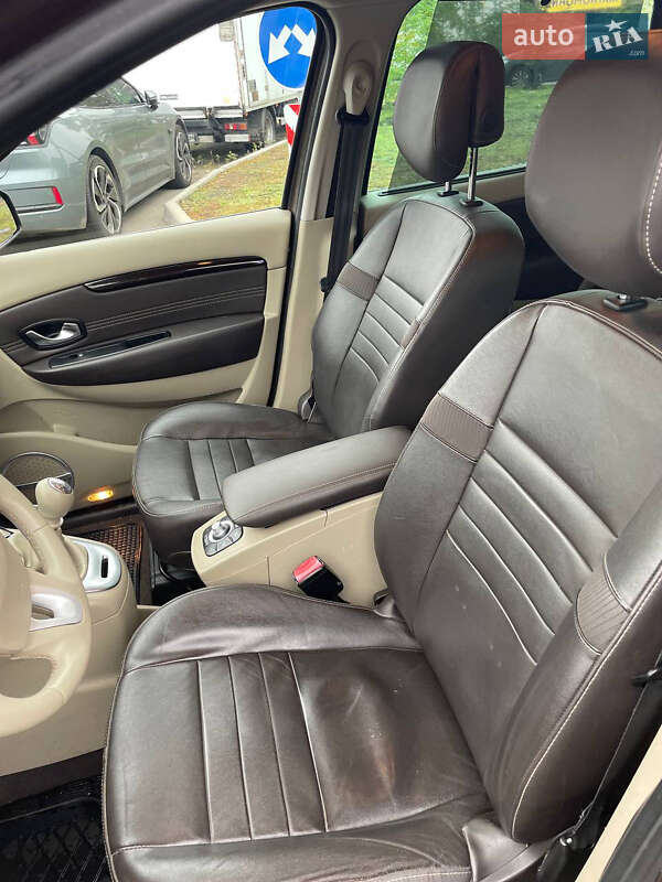 Минивэн Renault Grand Scenic 2011 в Киеве