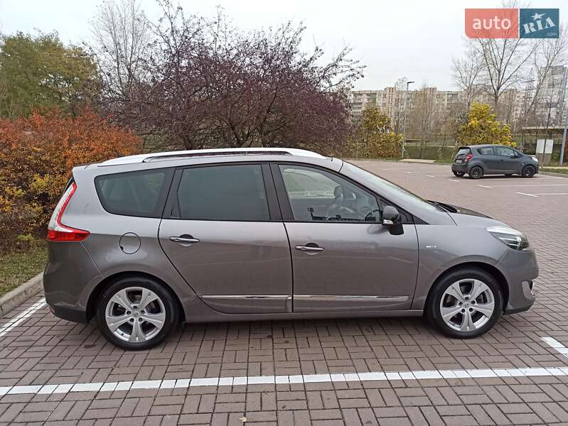 Renault Grand Scenic 2012