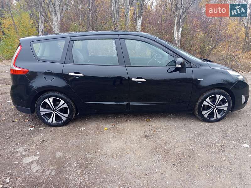 Минивэн Renault Grand Scenic 2011 в Запорожье