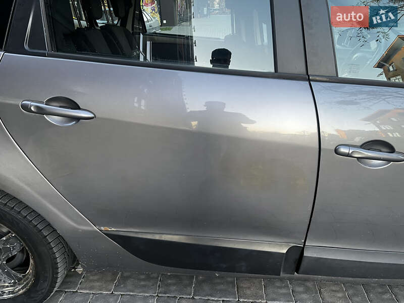 Мінівен Renault Grand Scenic 2013 в Івано-Франківську