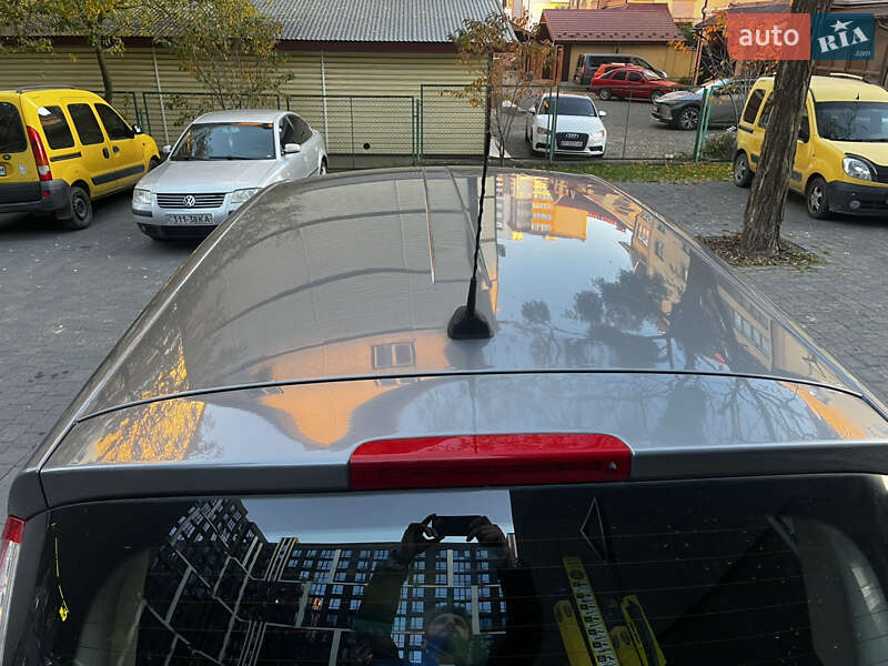 Мінівен Renault Grand Scenic 2013 в Івано-Франківську