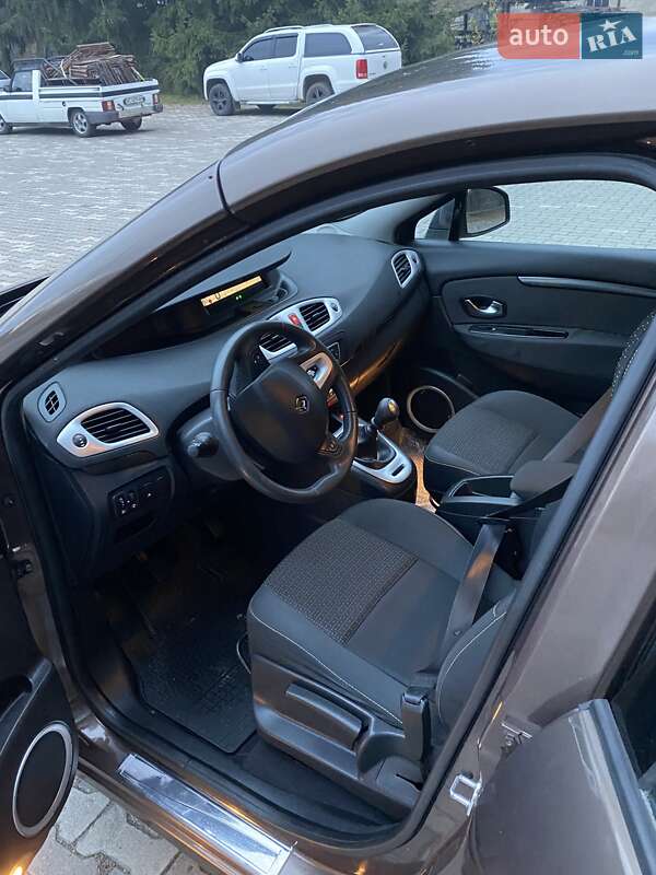 Мінівен Renault Grand Scenic 2010 в Луцьку