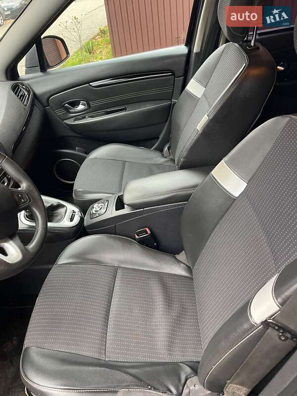 Минивэн Renault Grand Scenic 2011 в Черновцах
