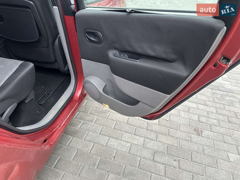 Минивэн Renault Grand Scenic 2005 в Тернополе фото 29 Минивэн Renault Grand Scenic 2005 в Тернополе