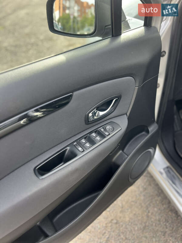 Минивэн Renault Grand Scenic 2013 в Луцке