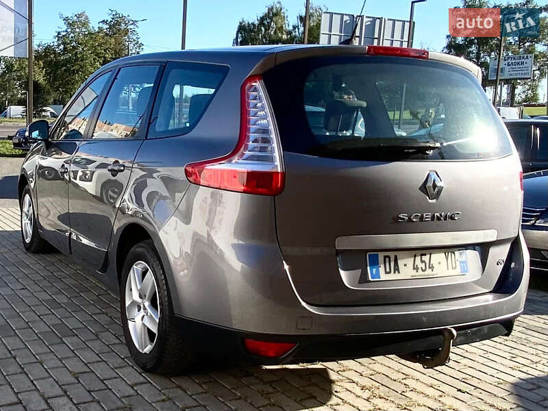 Минивэн Renault Grand Scenic 2013 в Ровно