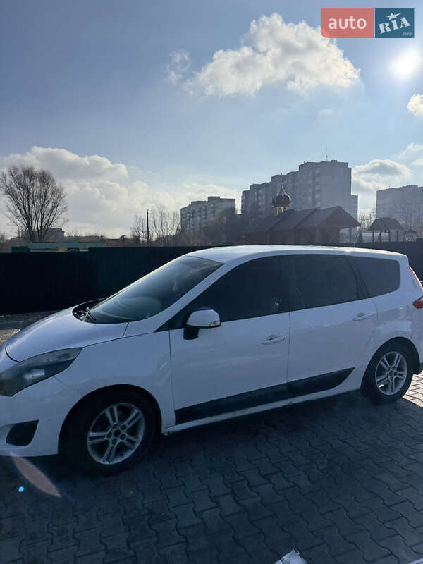 Мінівен Renault Grand Scenic 2011 в Хмельницькому фото 9 Мінівен Renault Grand Scenic 2011 в Хмельницькому