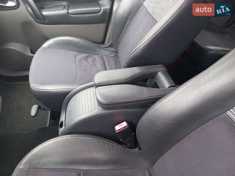 Минивэн Renault Grand Scenic 2006 в Лубнах фото 62 Минивэн Renault Grand Scenic 2006 в Лубнах