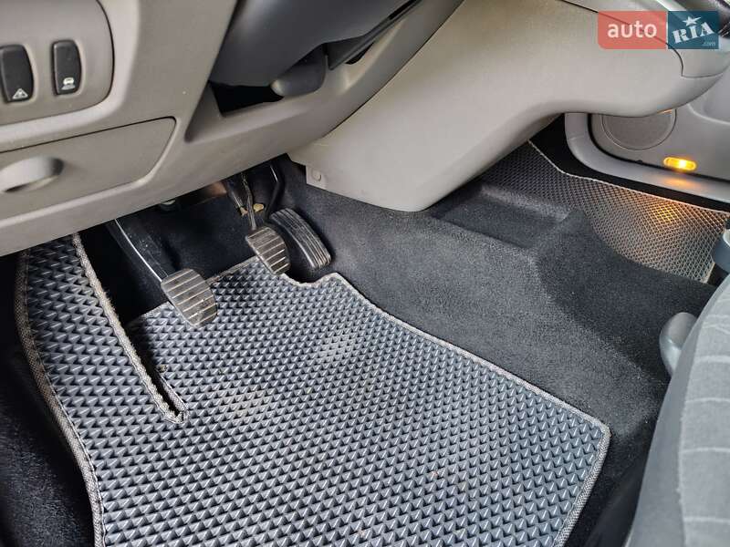 Минивэн Renault Grand Scenic 2007 в Бориславе фото 72 Минивэн Renault Grand Scenic 2007 в Бориславе