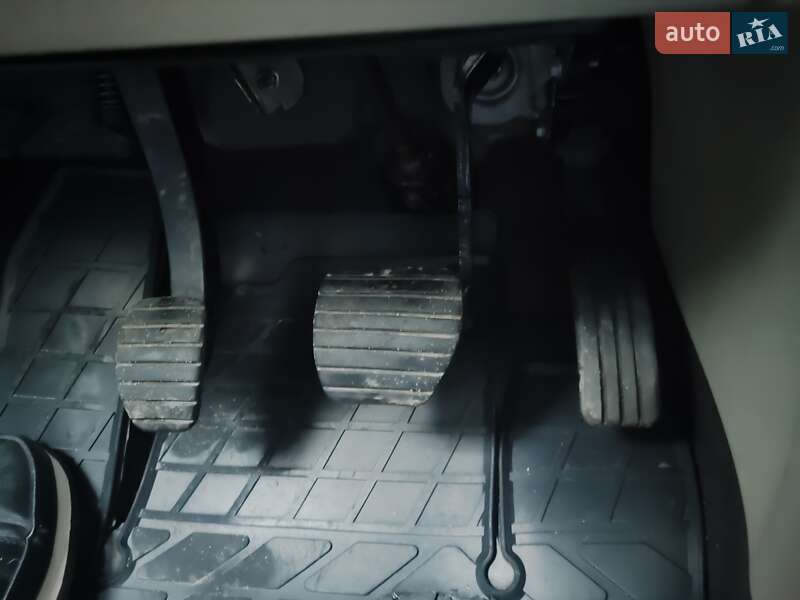 Минивэн Renault Grand Scenic 2010 в Киеве