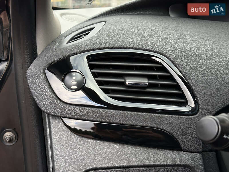 Минивэн Renault Grand Scenic 2012 в Стрые фото 59 Минивэн Renault Grand Scenic 2012 в Стрые