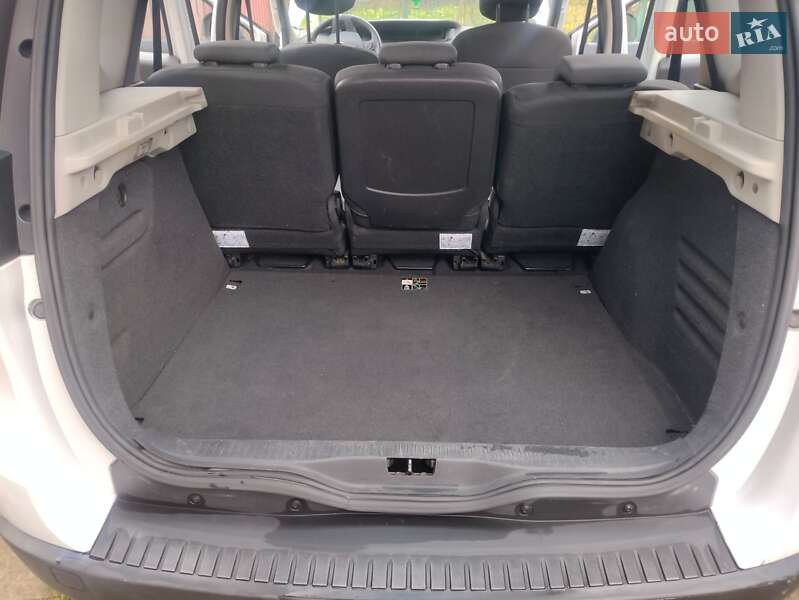 Минивэн Renault Grand Scenic 2009 в Тернополе фото 33 Минивэн Renault Grand Scenic 2009 в Тернополе