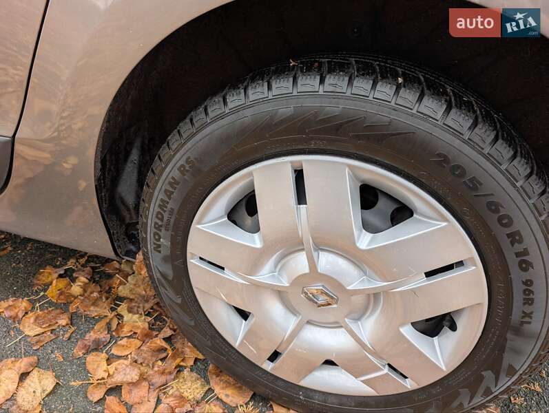 Минивэн Renault Grand Scenic 2011 в Владимире фото 15 Минивэн Renault Grand Scenic 2011 в Владимире