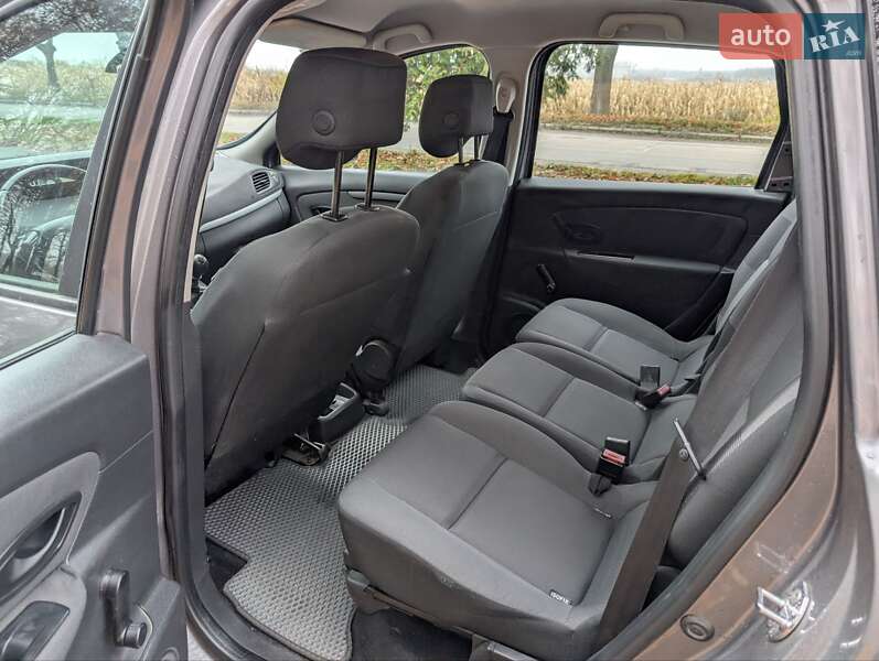 Минивэн Renault Grand Scenic 2011 в Владимире фото 30 Минивэн Renault Grand Scenic 2011 в Владимире