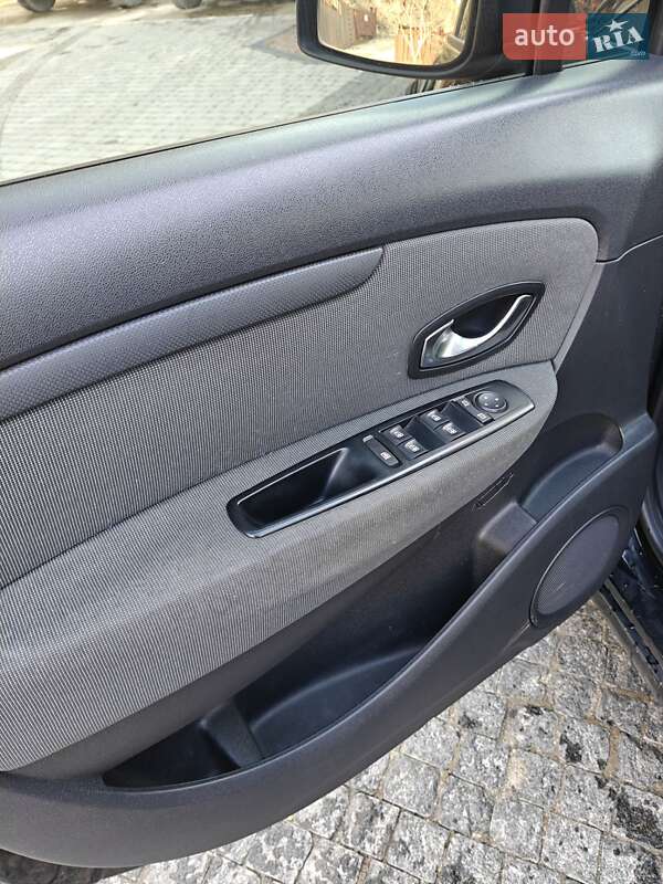 Мінівен Renault Grand Scenic 2011 в Чорткові фото 51 Мінівен Renault Grand Scenic 2011 в Чорткові