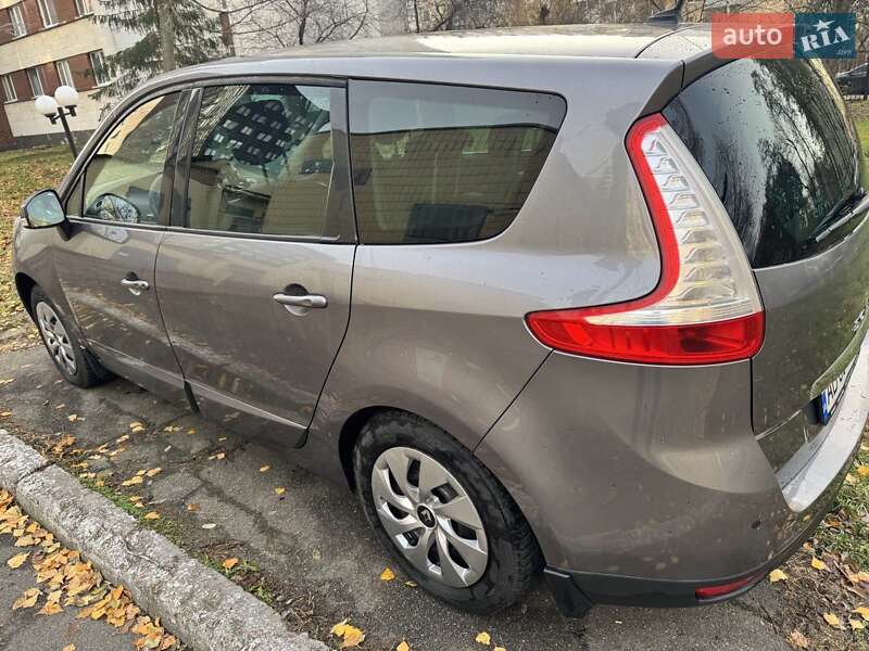 Мінівен Renault Grand Scenic 2013 в Києві фото 2 Мінівен Renault Grand Scenic 2013 в Києві