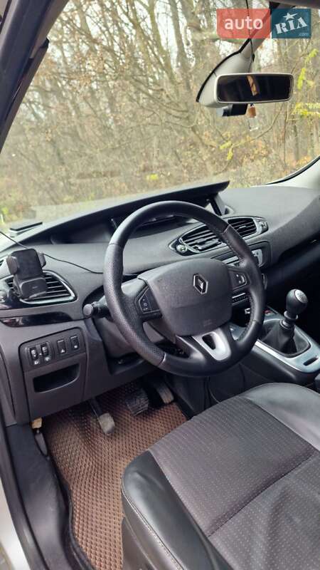 Минивэн Renault Grand Scenic 2011 в Мукачево