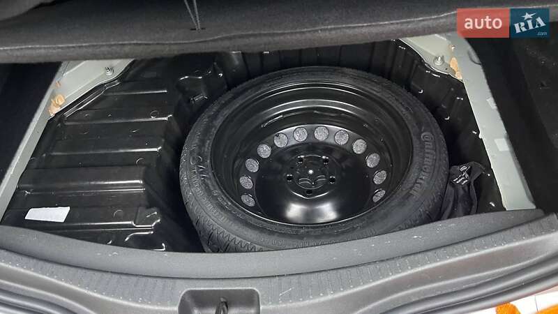 Мінівен Renault Grand Scenic 2018 в Києві фото 29 Мінівен Renault Grand Scenic 2018 в Києві