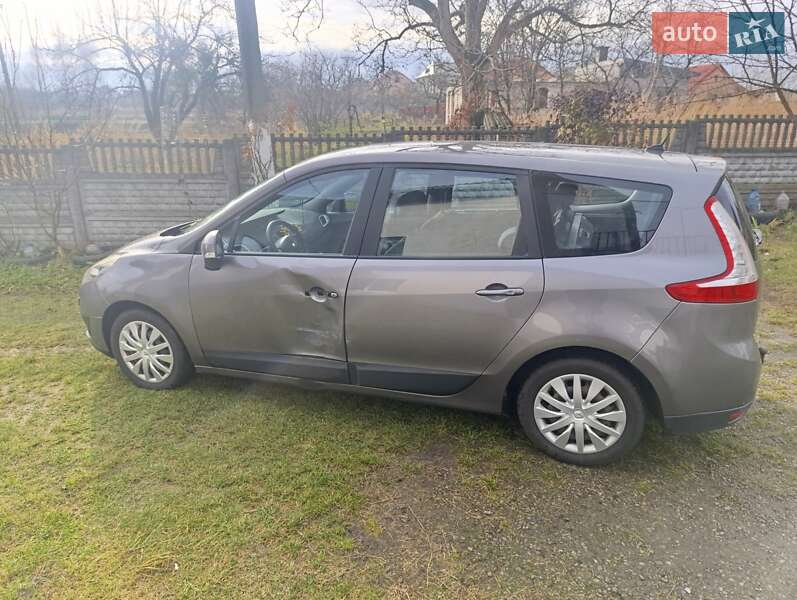 Минивэн Renault Grand Scenic 2010 в Львове