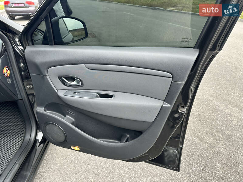 Минивэн Renault Grand Scenic 2010 в Виннице