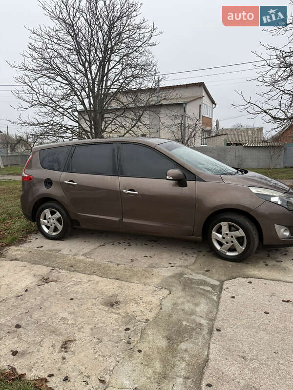 Мінівен Renault Grand Scenic 2011 в Полтаві