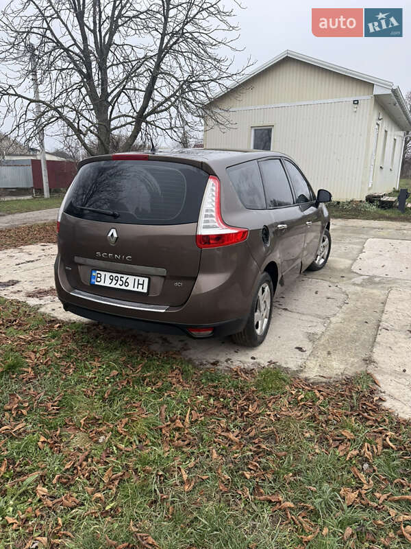 Мінівен Renault Grand Scenic 2011 в Полтаві