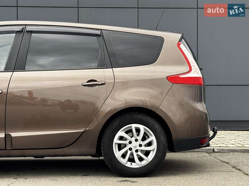 Минивэн Renault Grand Scenic 2012 в Киеве