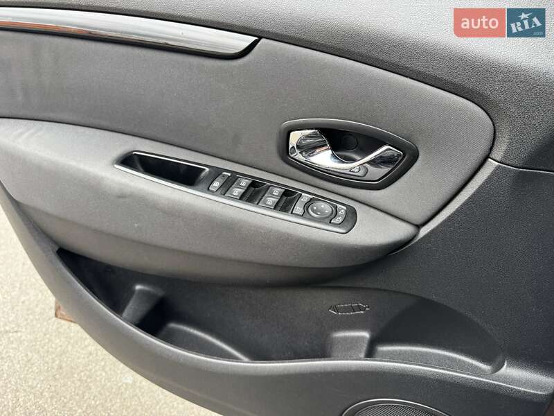 Минивэн Renault Grand Scenic 2012 в Киеве